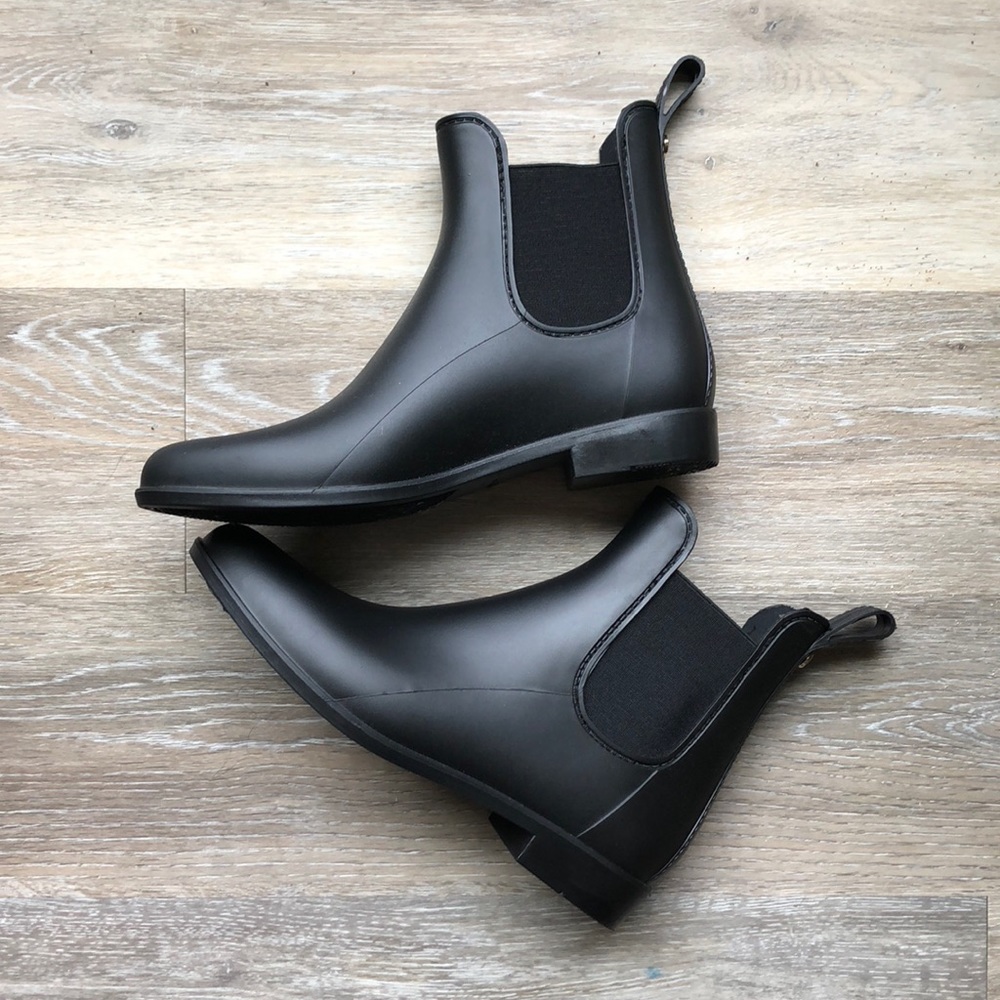Sam Edleman Tinsley rainboot; matte black finish.